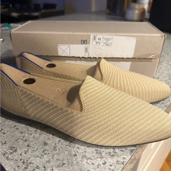 Rothy’s The Almond Loafer - Chai Twill - Picture 4 of 5